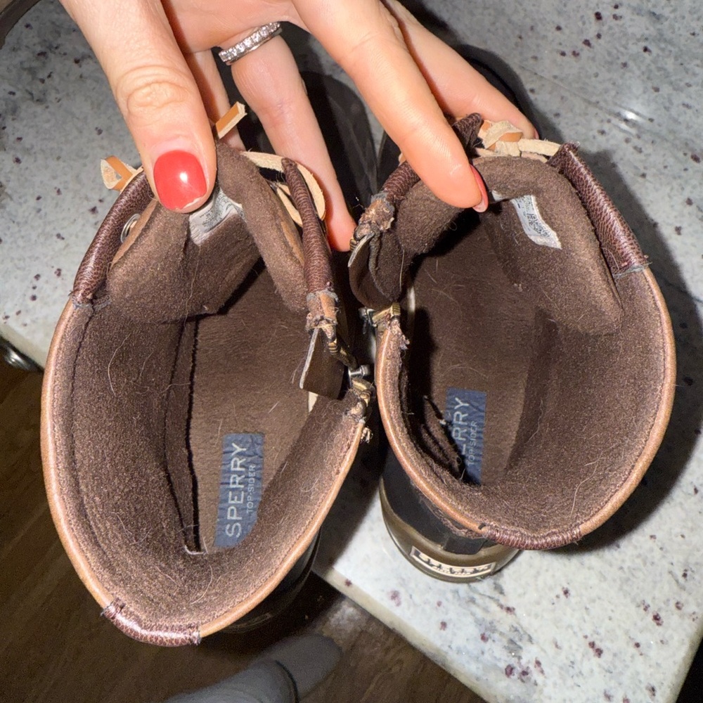 Sperry Women's Brown Winter Duck Boots - Picture 5 of 7